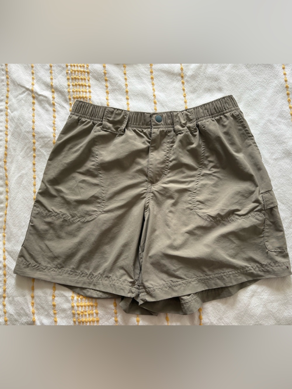Columbia Olive Green Cargo Shorts with Elastic Waist